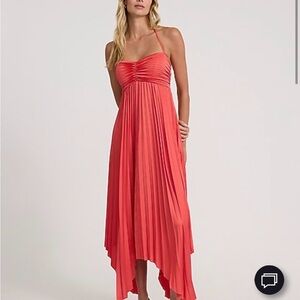 Express Satin Pleated Tie Halter Sweetheart
Asymmetrical Midi Dress size Medium